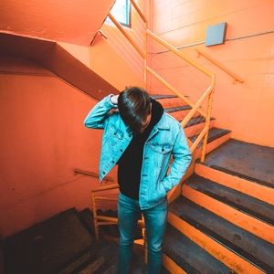 Meet your Posher, Phillip